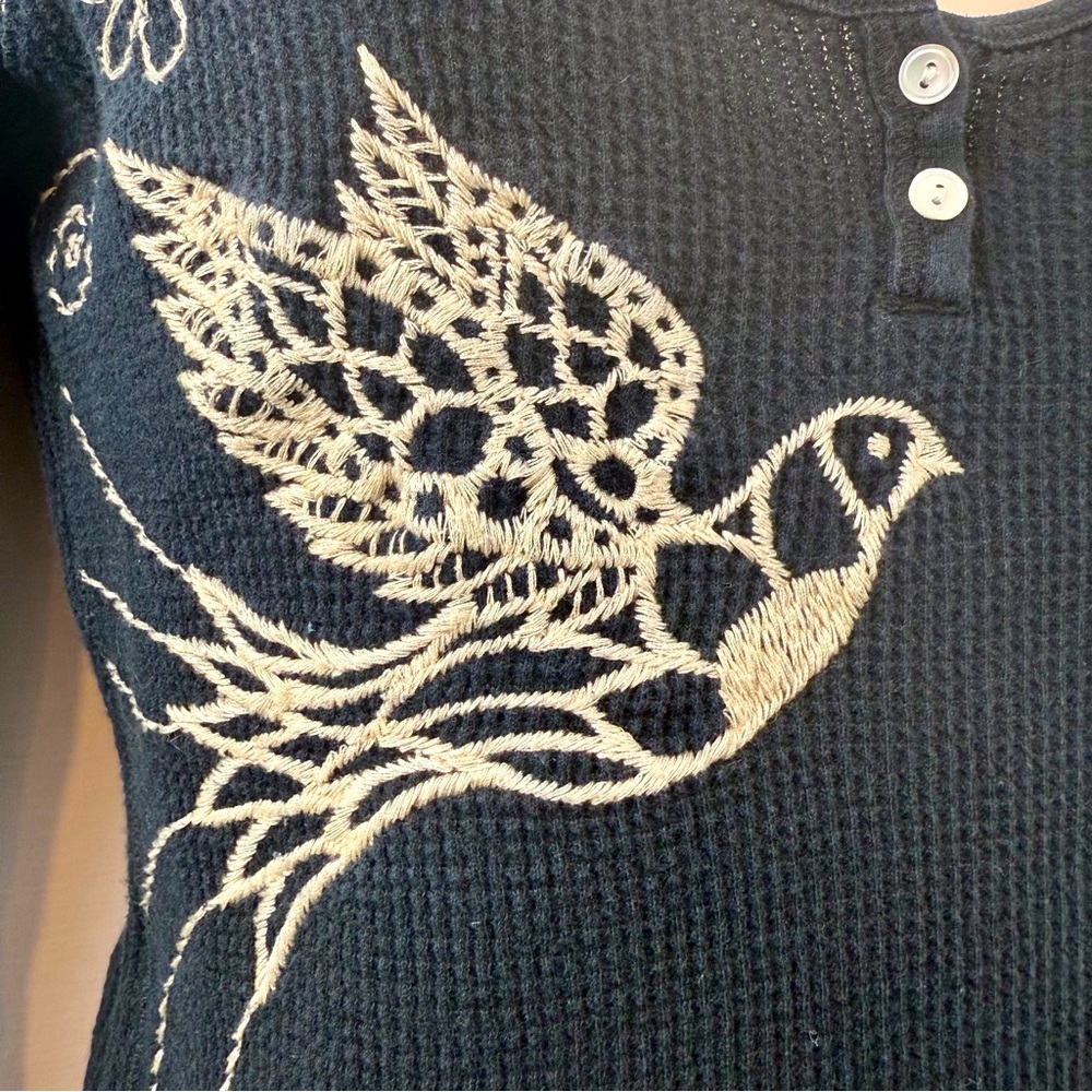 Lucky Brand Black Top with Cream Bird Design - Picture 7 of 16